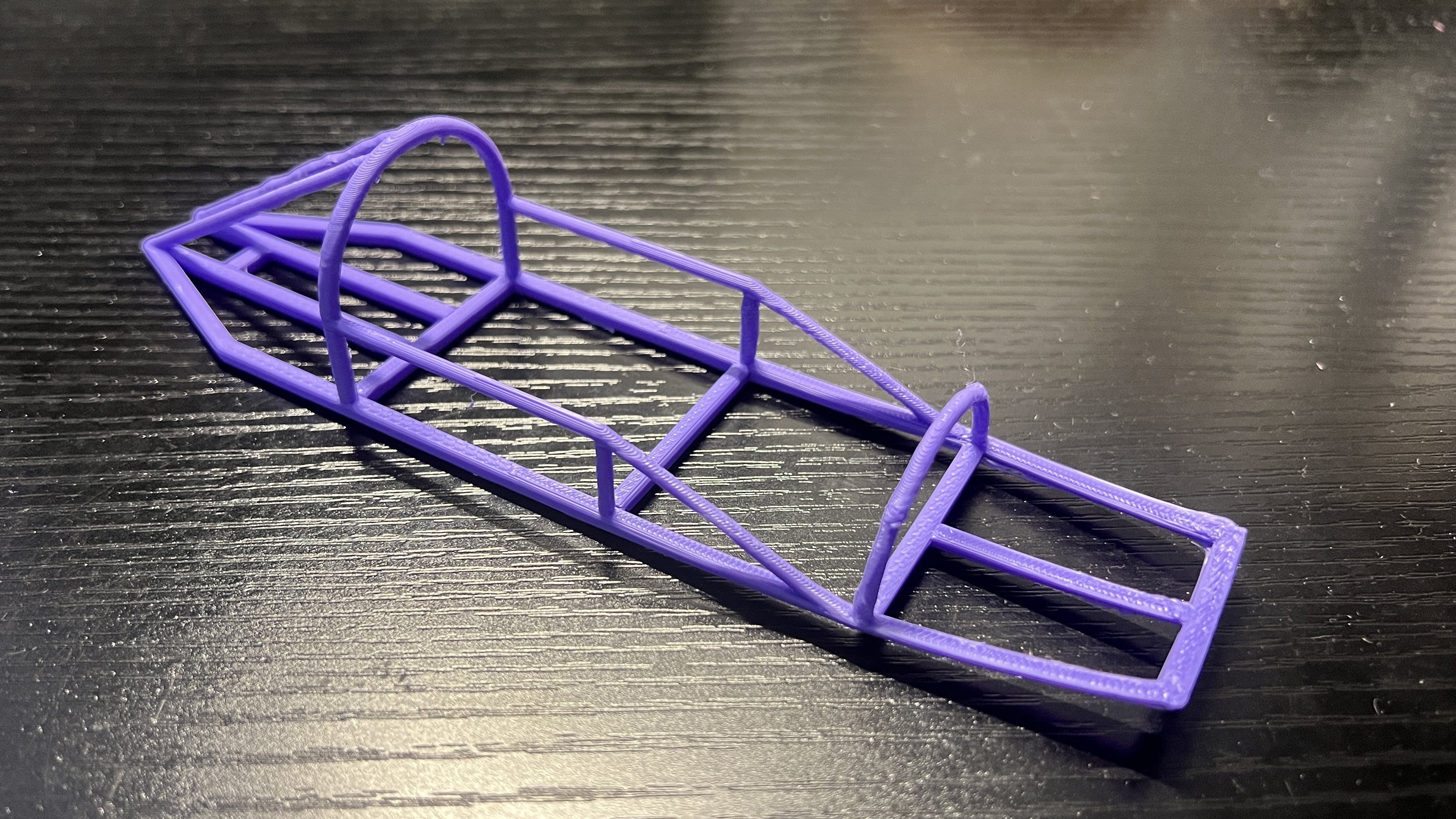 Small scale 3D printed chassis model